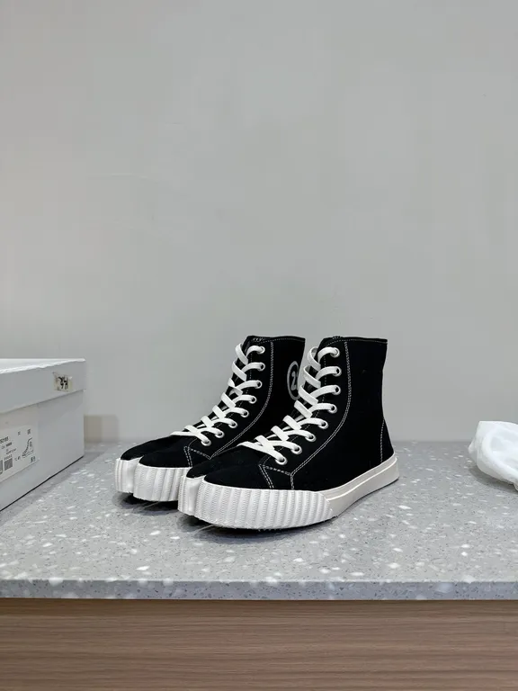 Maison Margiela Shoe 